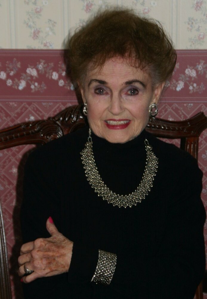 Lola Peterson 